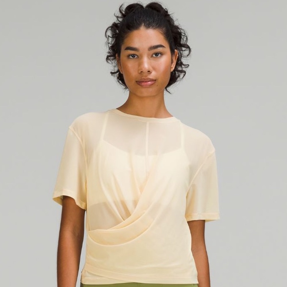 Lulu lemon Top